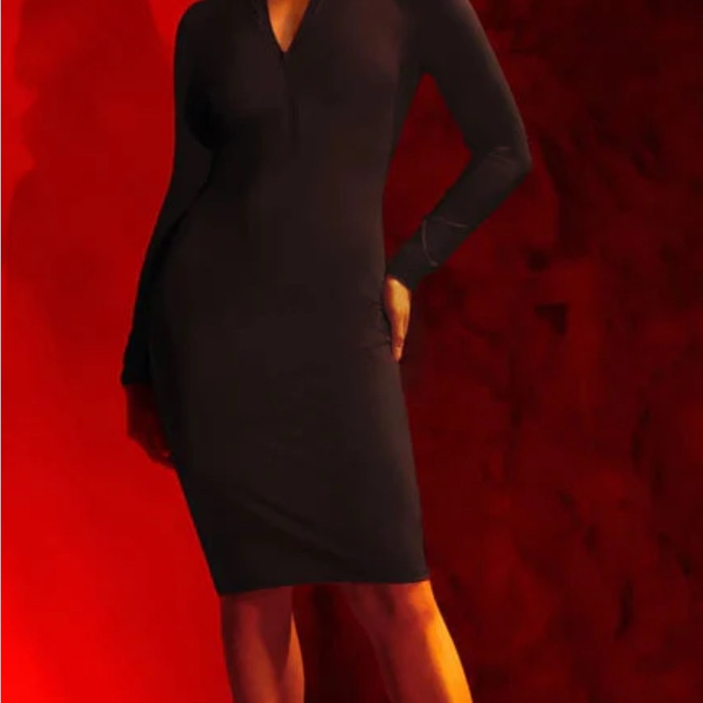 POPILUSH!! Black Longsleeve built-in SHAPEWEAR *NEW* with Tags